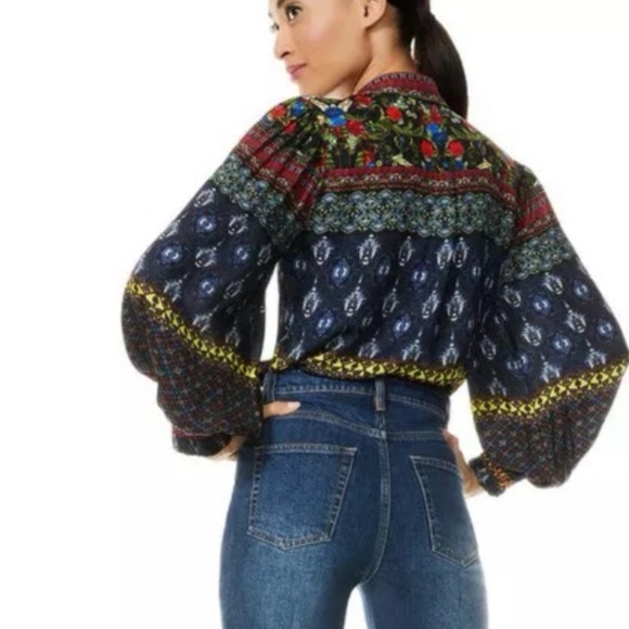 NWT Alice + Olivia Red Pattern Long Sleeve Silk Blouson Sleeve Blouse Size Small - Picture 3 of 6